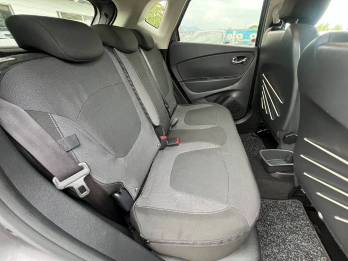 Renault Captur 0.9 TCe 12V 90 CV Start&Stop Intens (8)