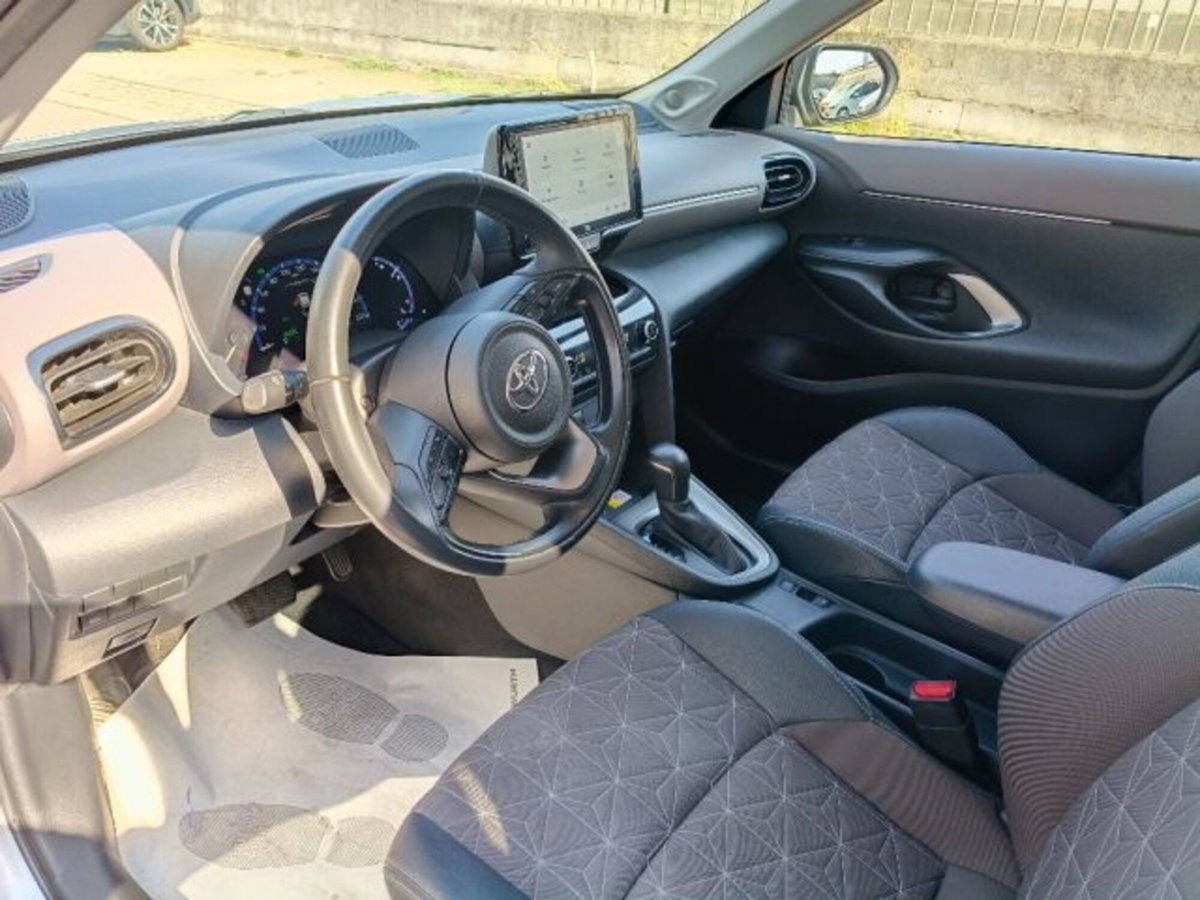 Toyota Yaris Cross 1.5 Hybrid 5p. E-CVT Lounge (10)