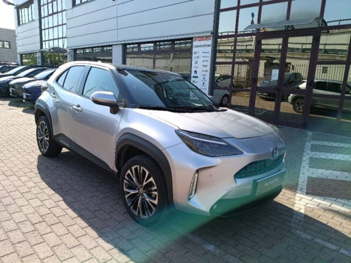 Toyota Yaris Cross 1.5 Hybrid 5p. E-CVT Lounge (3)