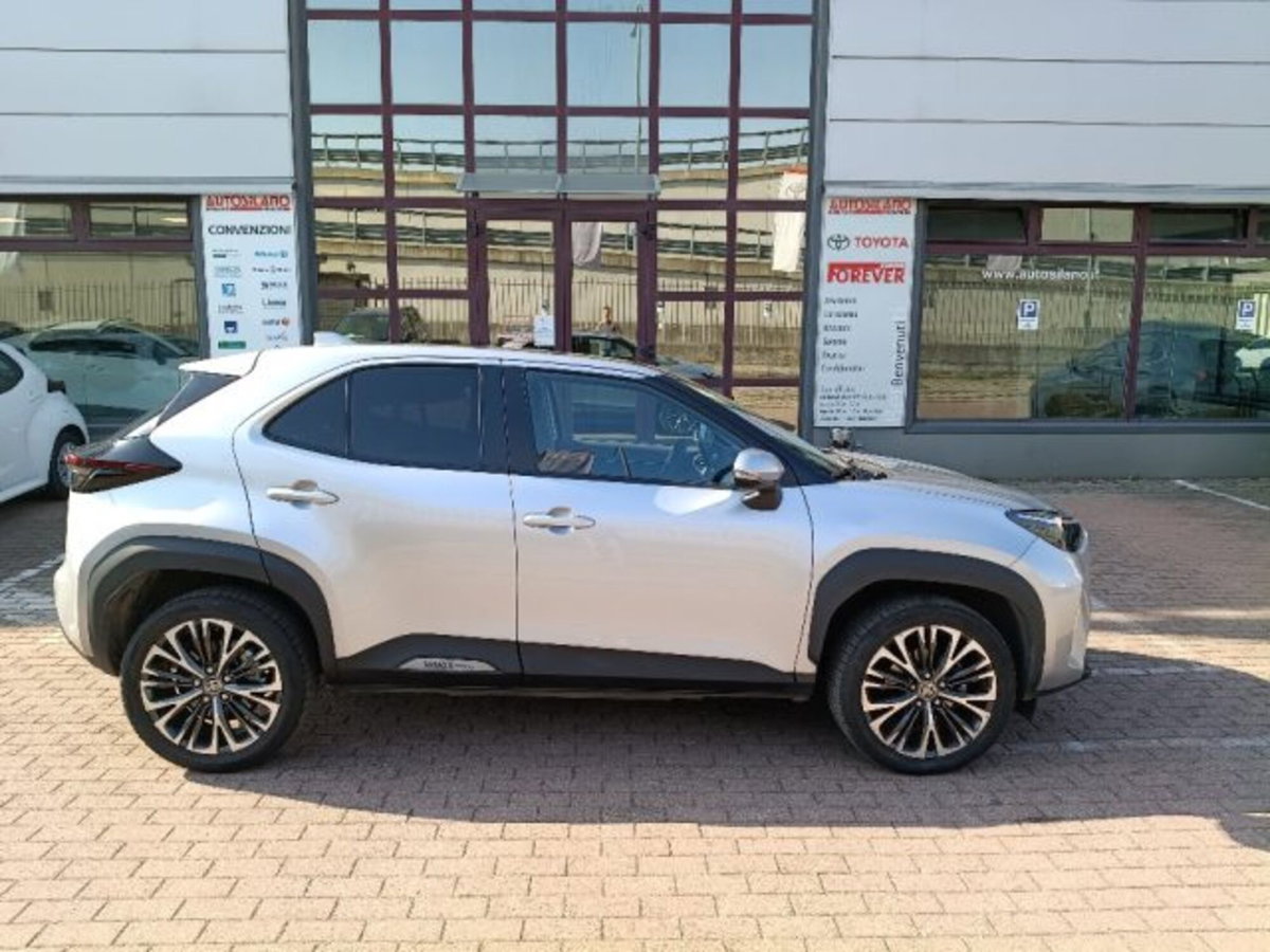 Toyota Yaris Cross 1.5 Hybrid 5p. E-CVT Lounge (4)