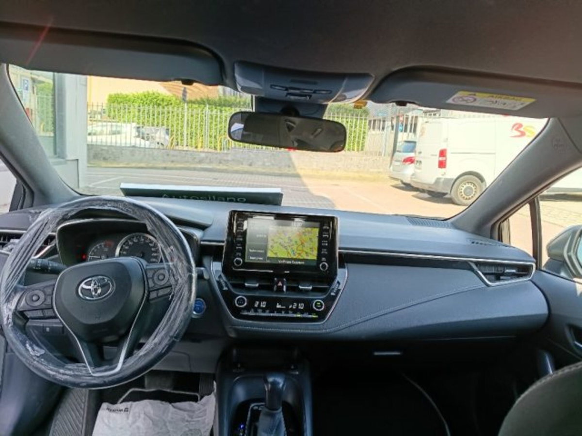 Toyota Corolla Touring Sports 1.8 Hybrid Business (11)