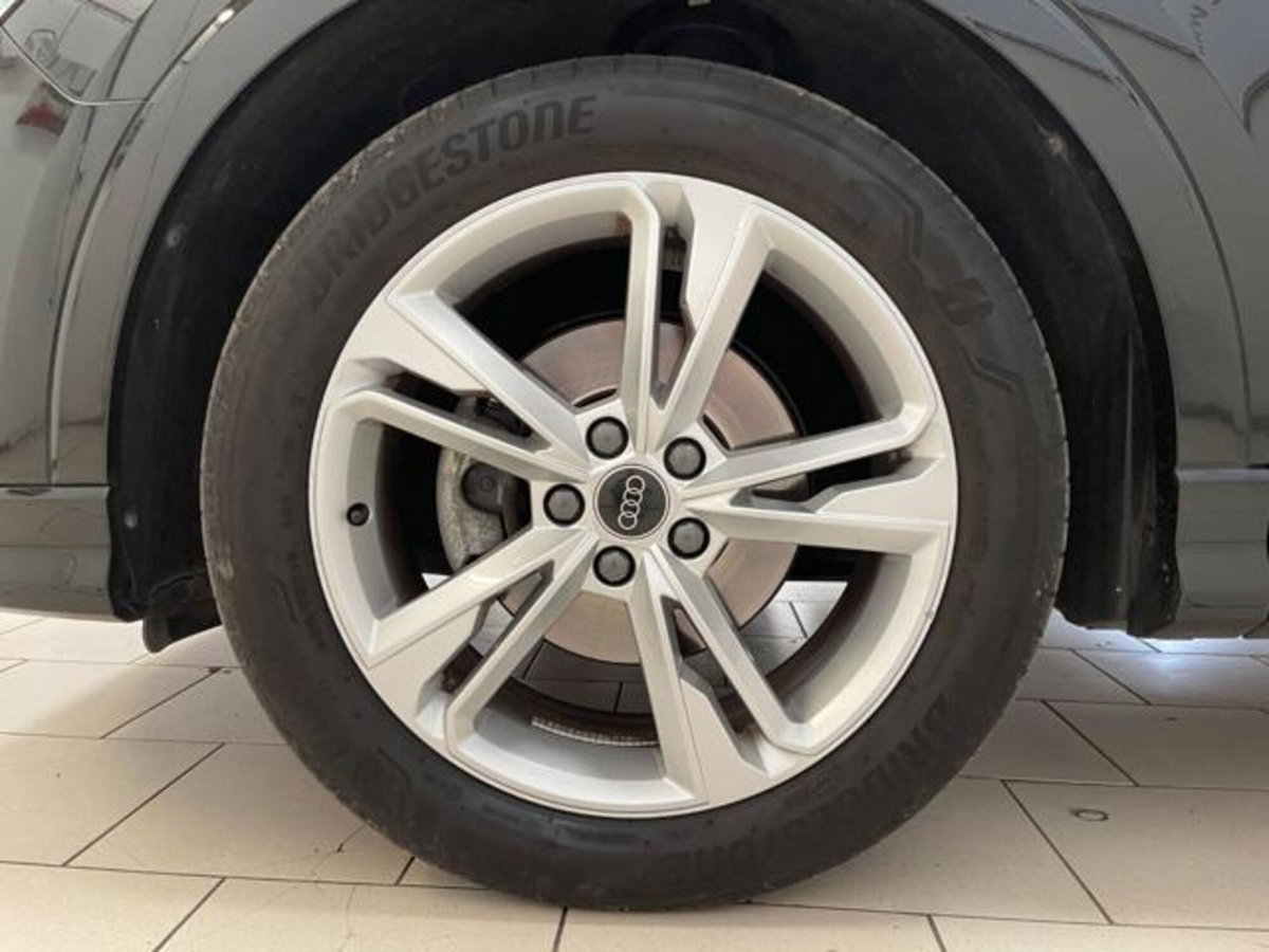 Audi Q3 35 TDI S line edition (9)