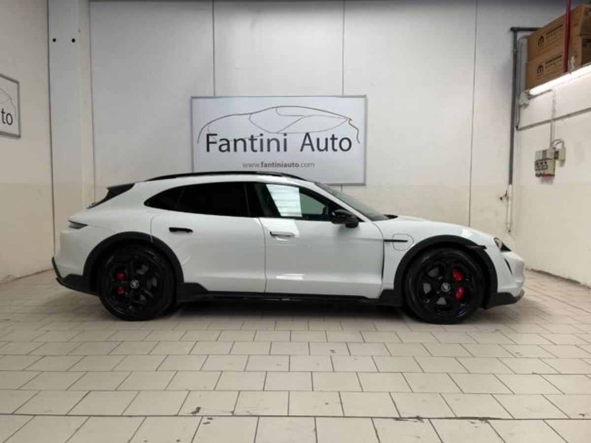 Porsche Taycan Cross Turismo Cross Turismo 4 5p.ti (2)