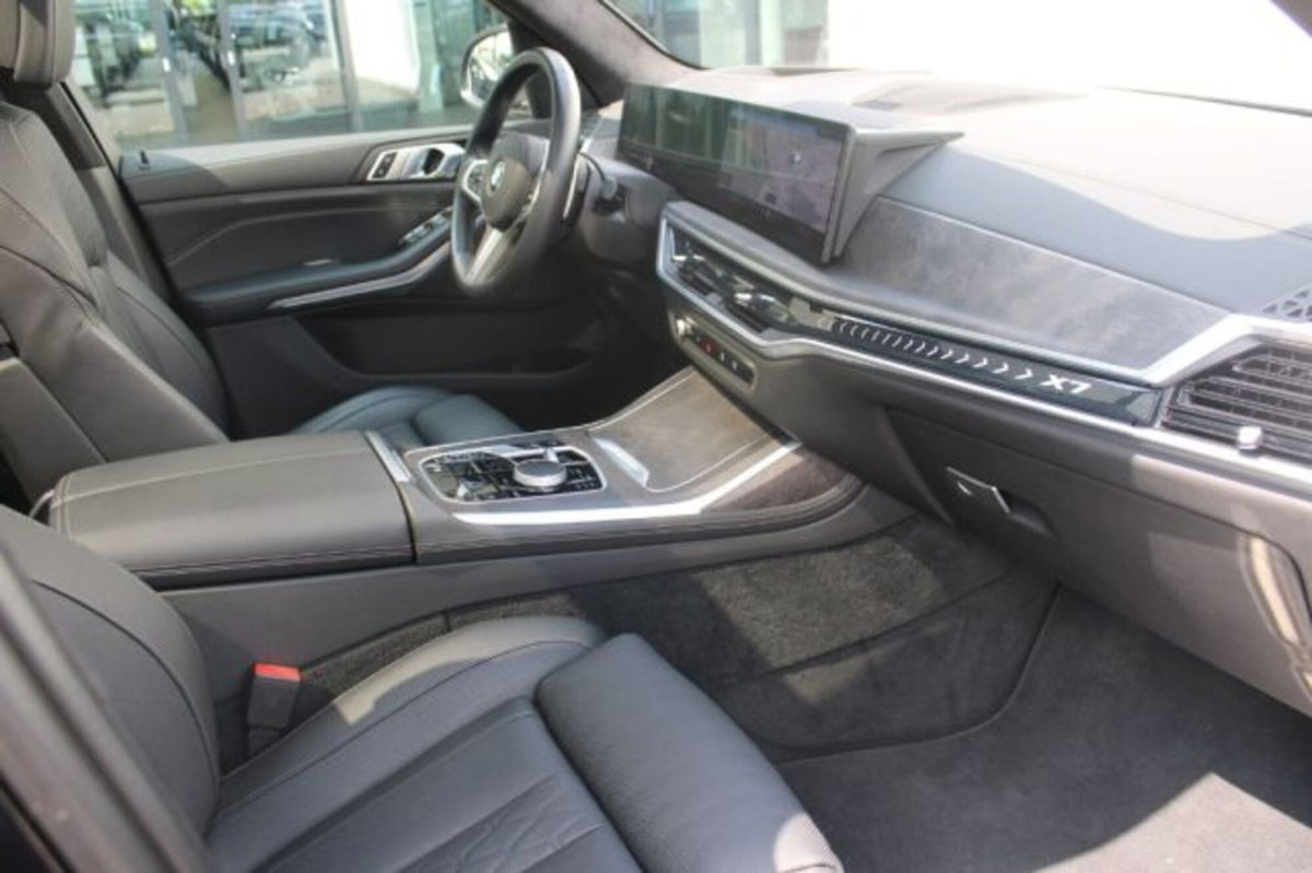 BMW X7 xdrive 40i 48V auto 7p.ti (18)
