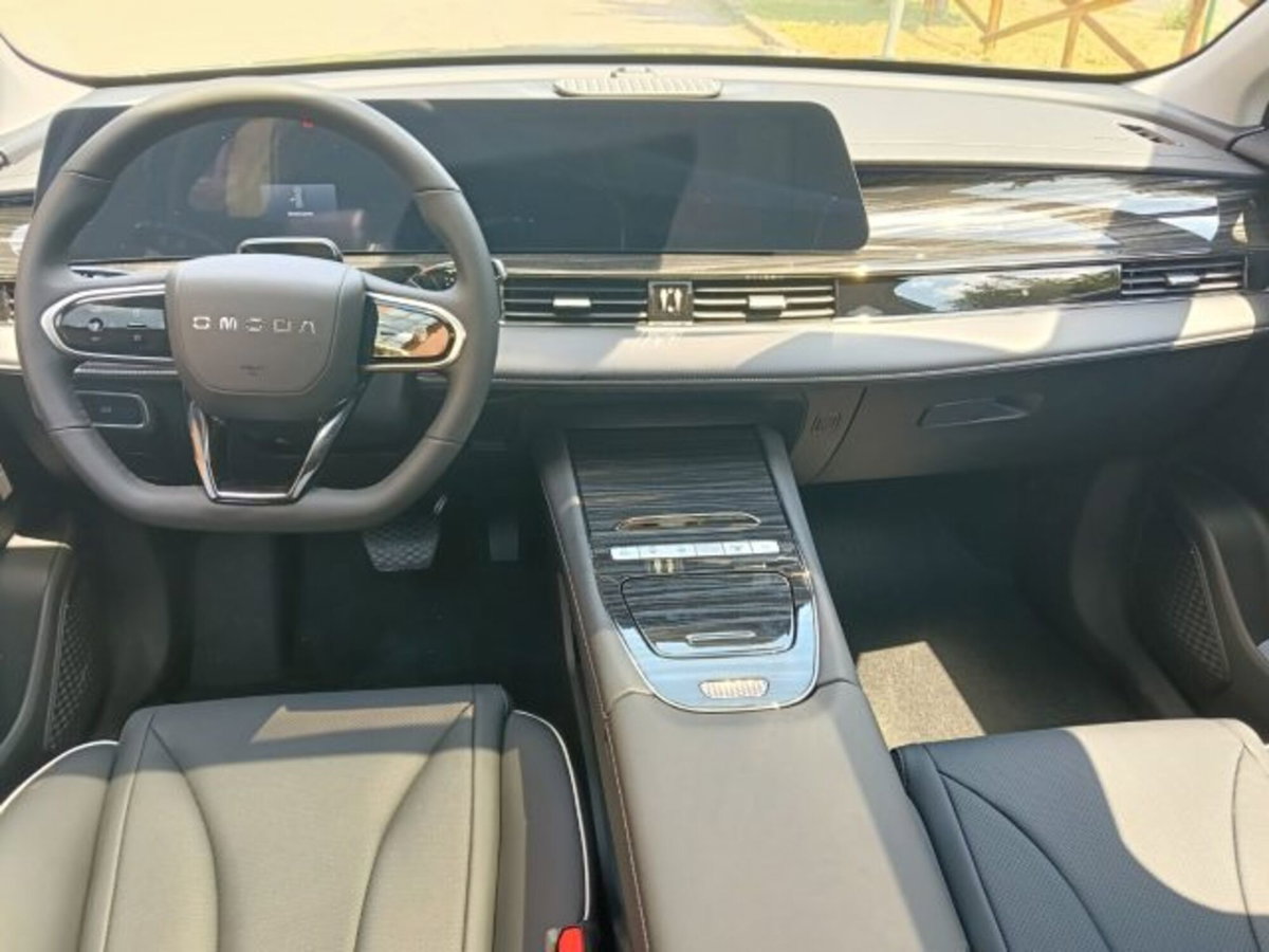 Omoda Omoda 5 EV 60,9 kWh Pure (8)