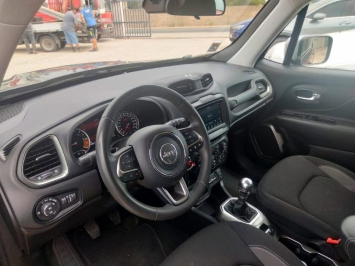 Jeep Renegade 1.6 Mjt 130 CV Longitude (5)