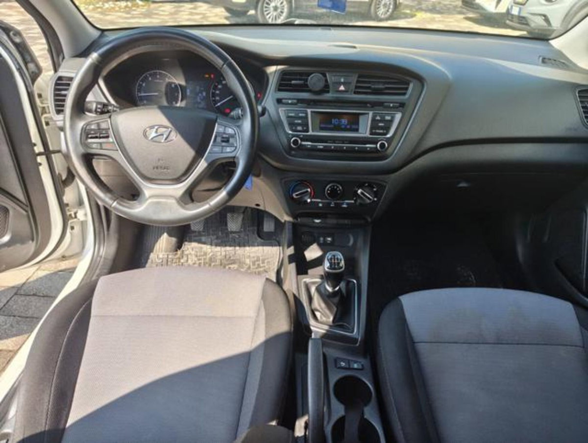 Hyundai i20 1.0 T-GDI 5 porte Comfort (7)