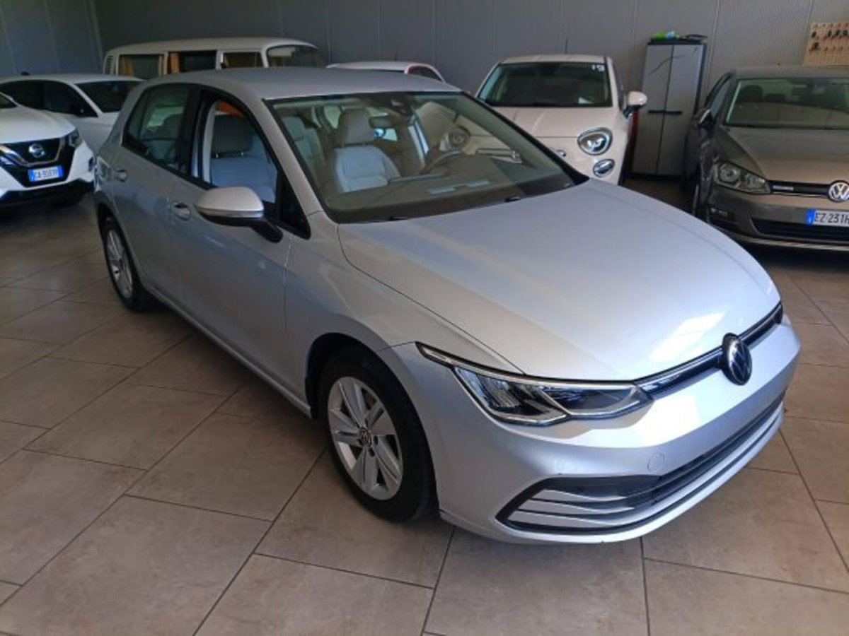 Volkswagen Golf Variant 2.0 TDI SCR DSG Life (3)