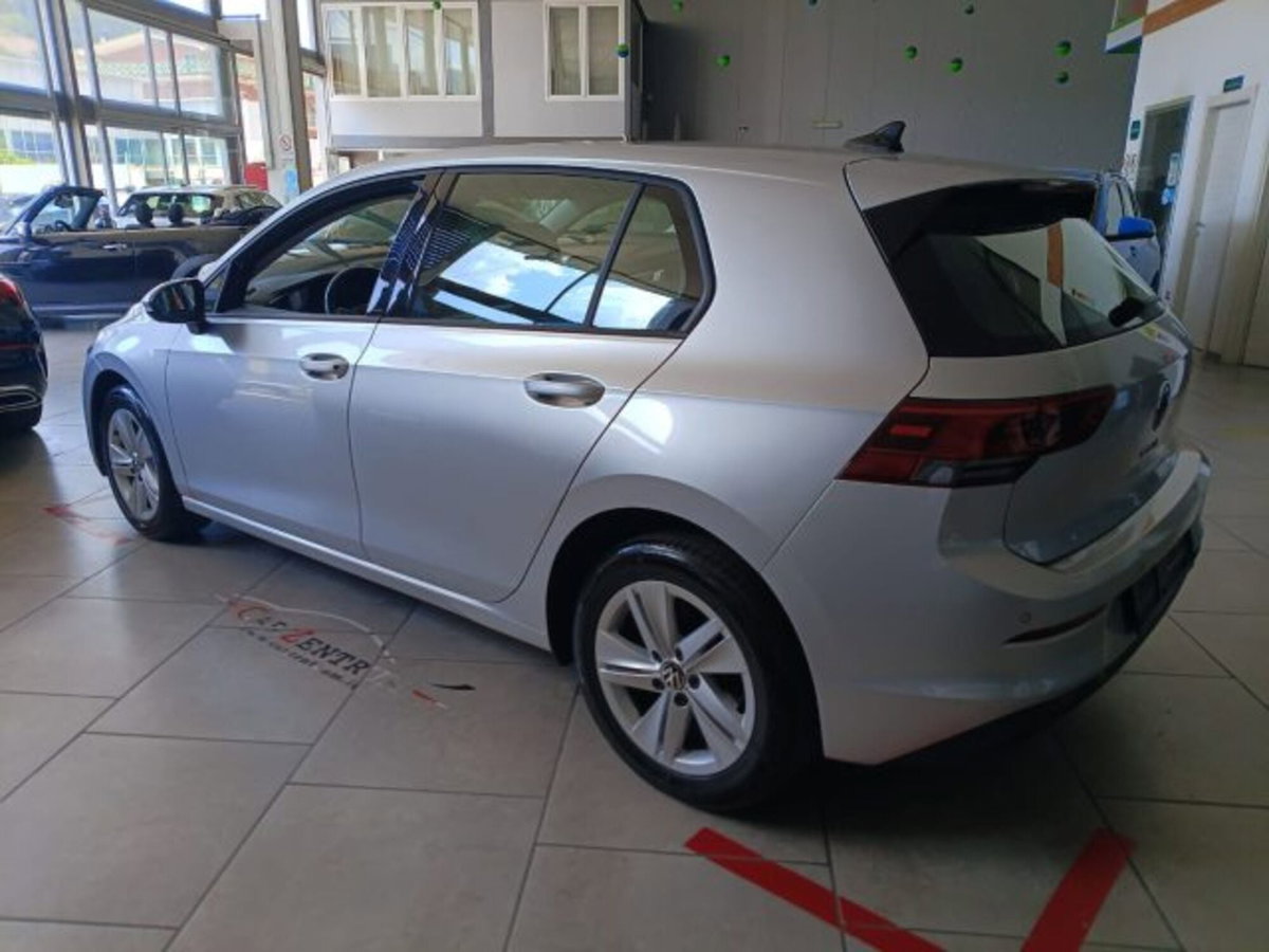 Volkswagen Golf Variant 2.0 TDI SCR DSG Life (6)