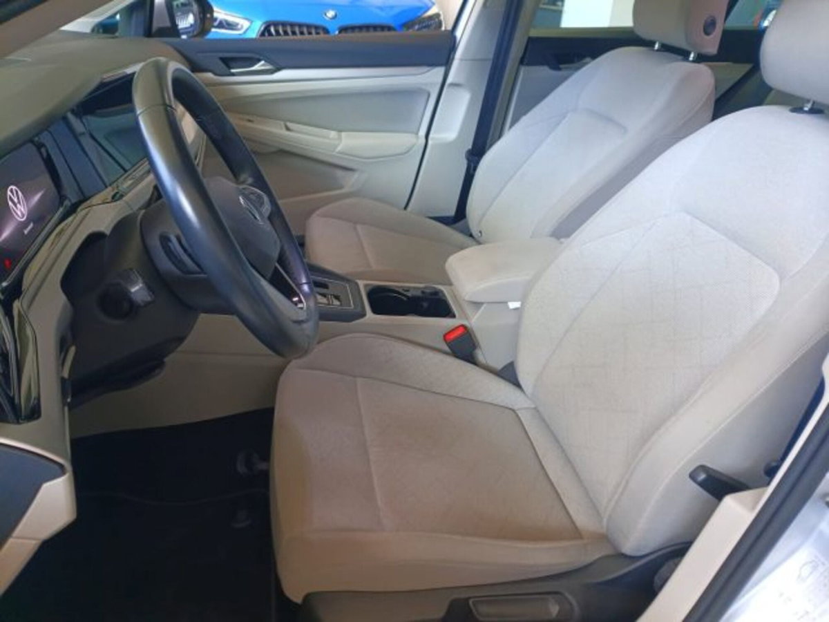 Volkswagen Golf Variant 2.0 TDI SCR DSG Life (8)