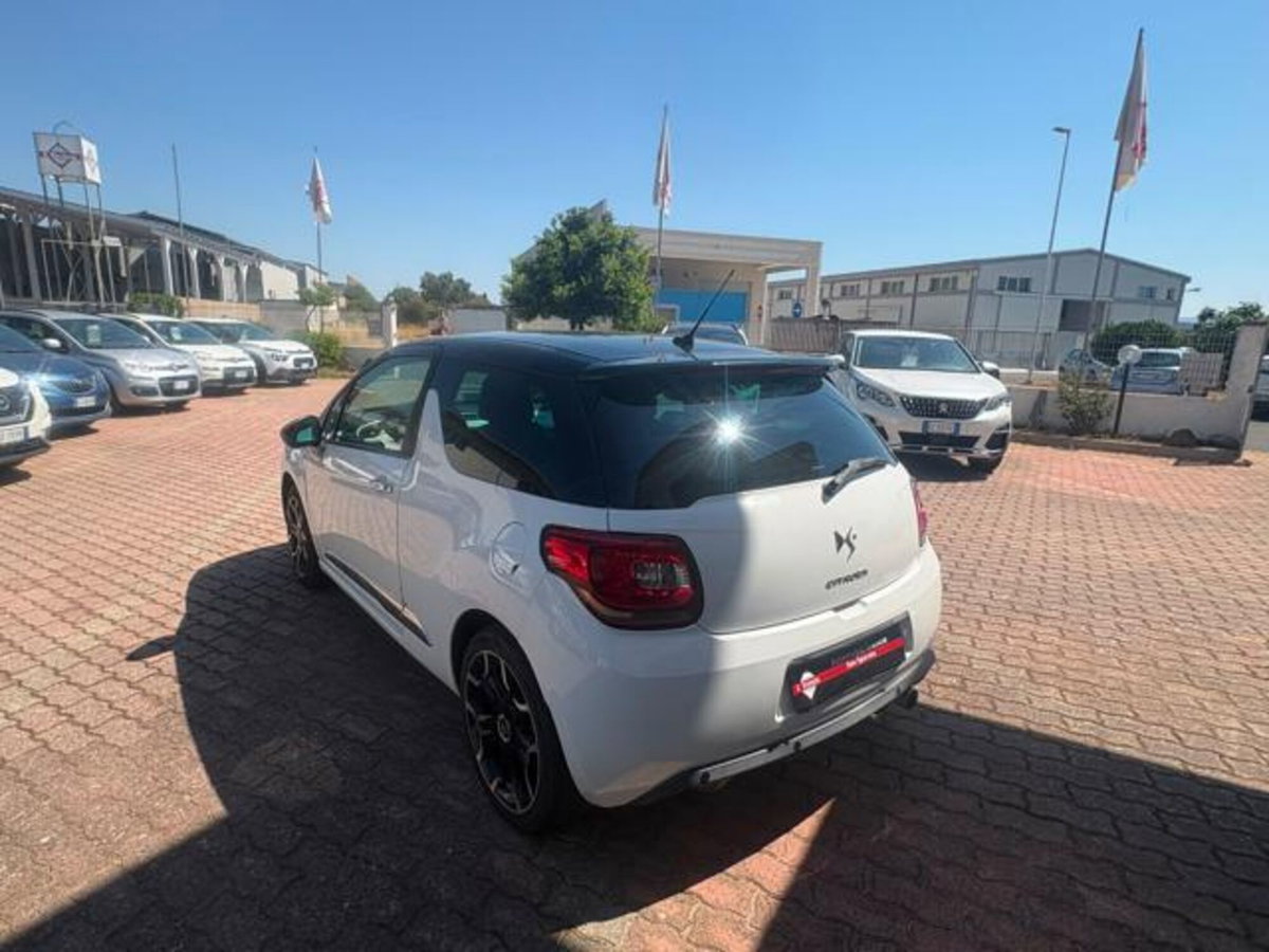 Ds DS 3 Coupé DS 3 1.4 e-HDi 70 airdream CMP So Chic (2)