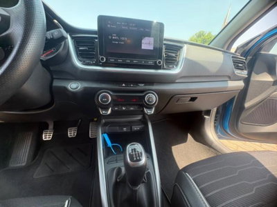 Kia Stonic 1.0 T-GDi 100 CV MHEV iMT GT Line (7)