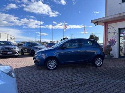 Lancia Ypsilon 1.0 FireFly 5 porte S&S Hybrid Ecochic Silver (14)