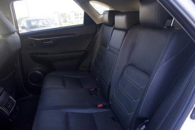 Lexus NX Hybrid 4WD Luxury (11)