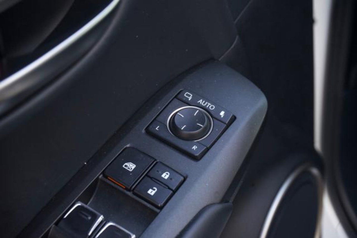 Lexus NX Hybrid 4WD Luxury (20)