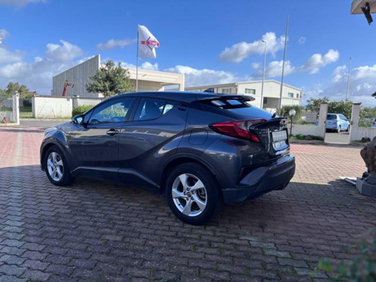 Toyota Toyota C-HR 1.8 Hybrid E-CVT Trend (17)