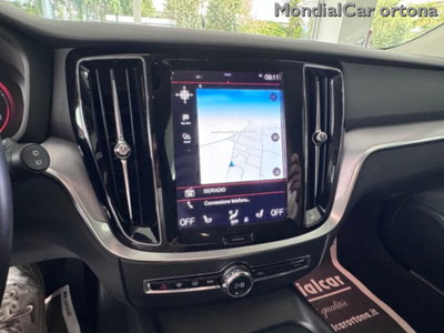 Volvo V60 B4 (d) automatico Essential (15)