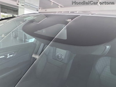 Volvo V60 B4 (d) automatico Essential (18)