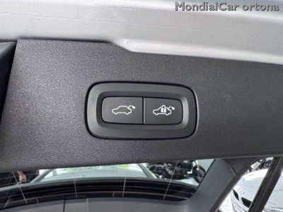 Volvo V60 B4 (d) automatico Essential (19)