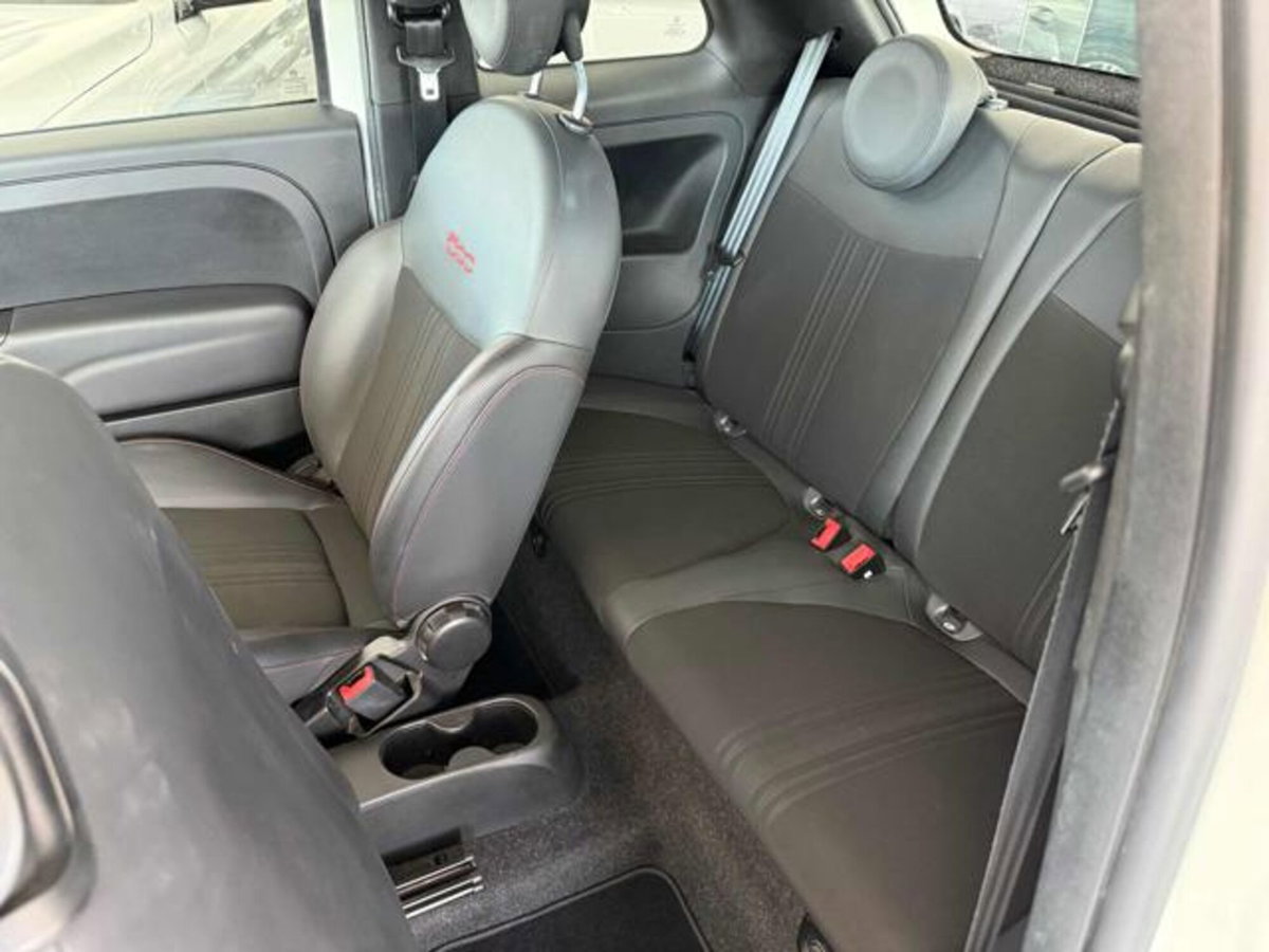 Fiat 500 1.0 Hybrid Sport (12)