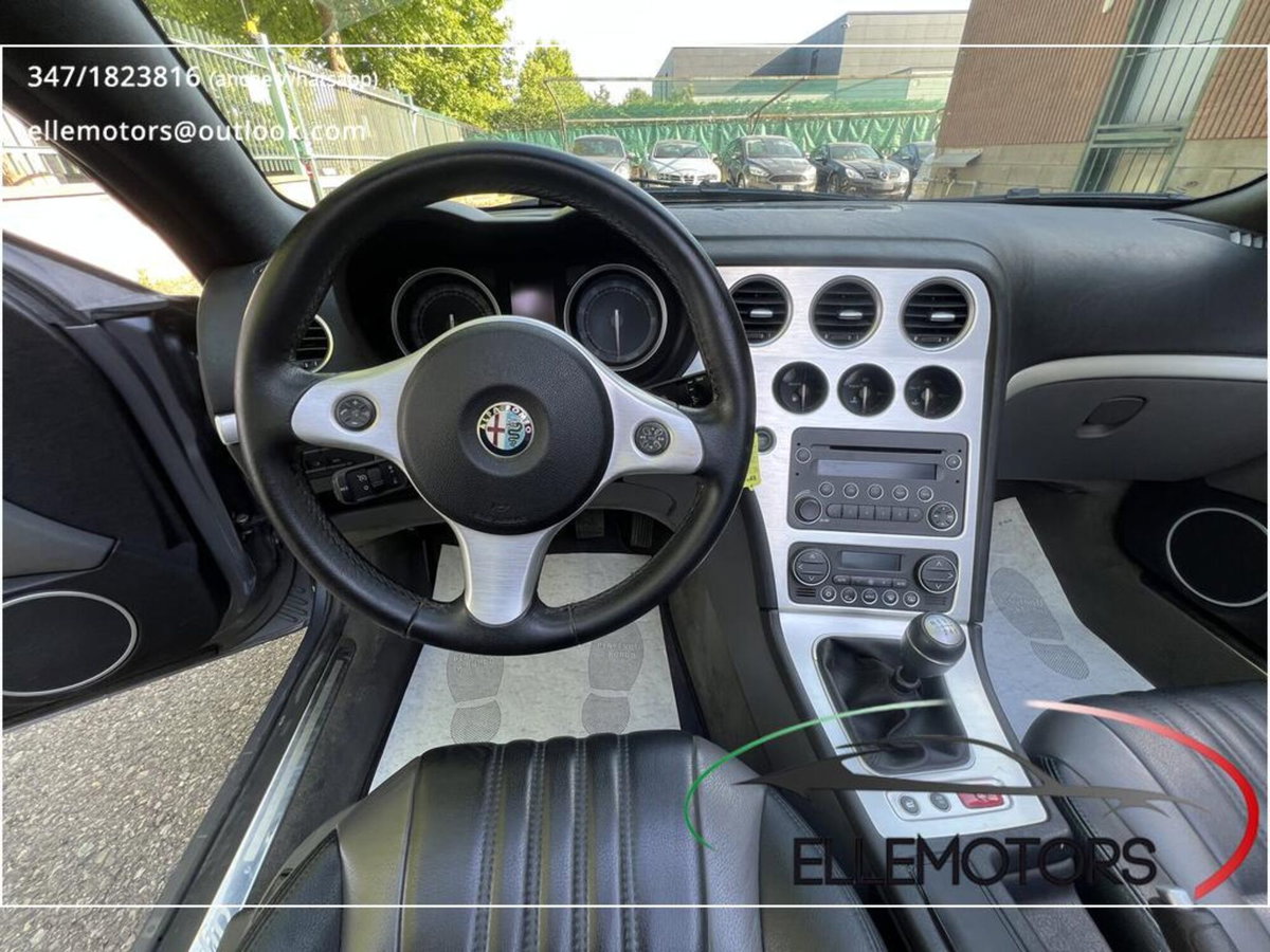 Alfa Romeo Spider 3.2 JTS V6 Q4 Exclusive (10)