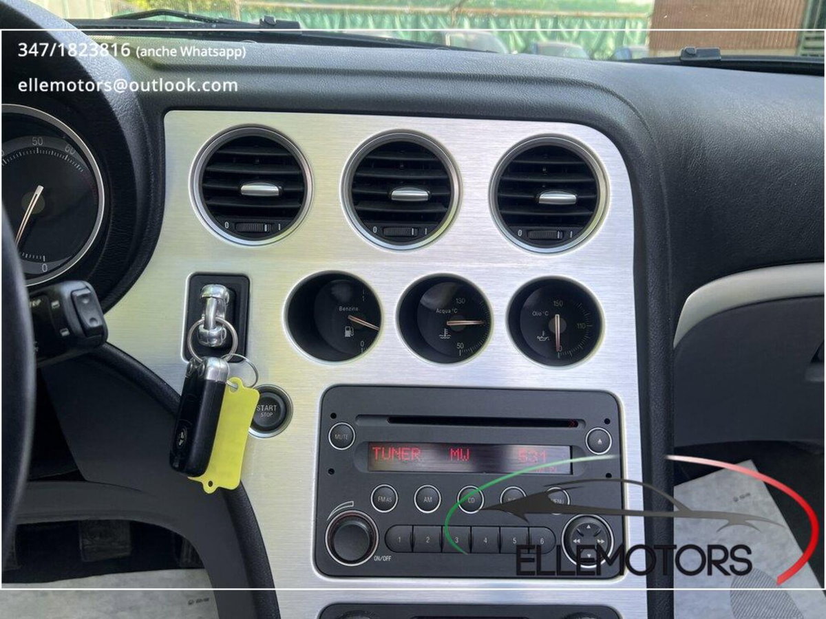 Alfa Romeo Spider 3.2 JTS V6 Q4 Exclusive (12)
