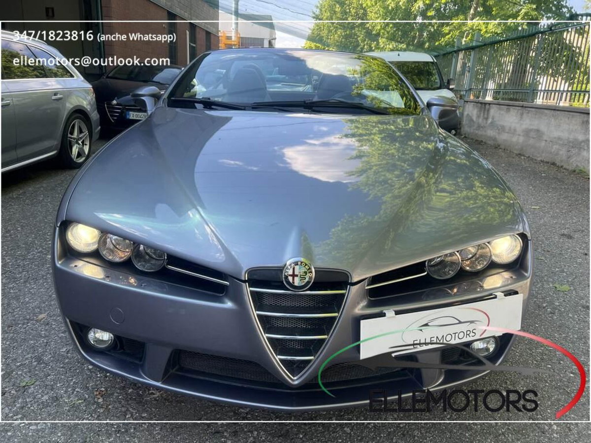 Alfa Romeo Spider 3.2 JTS V6 Q4 Exclusive (2)
