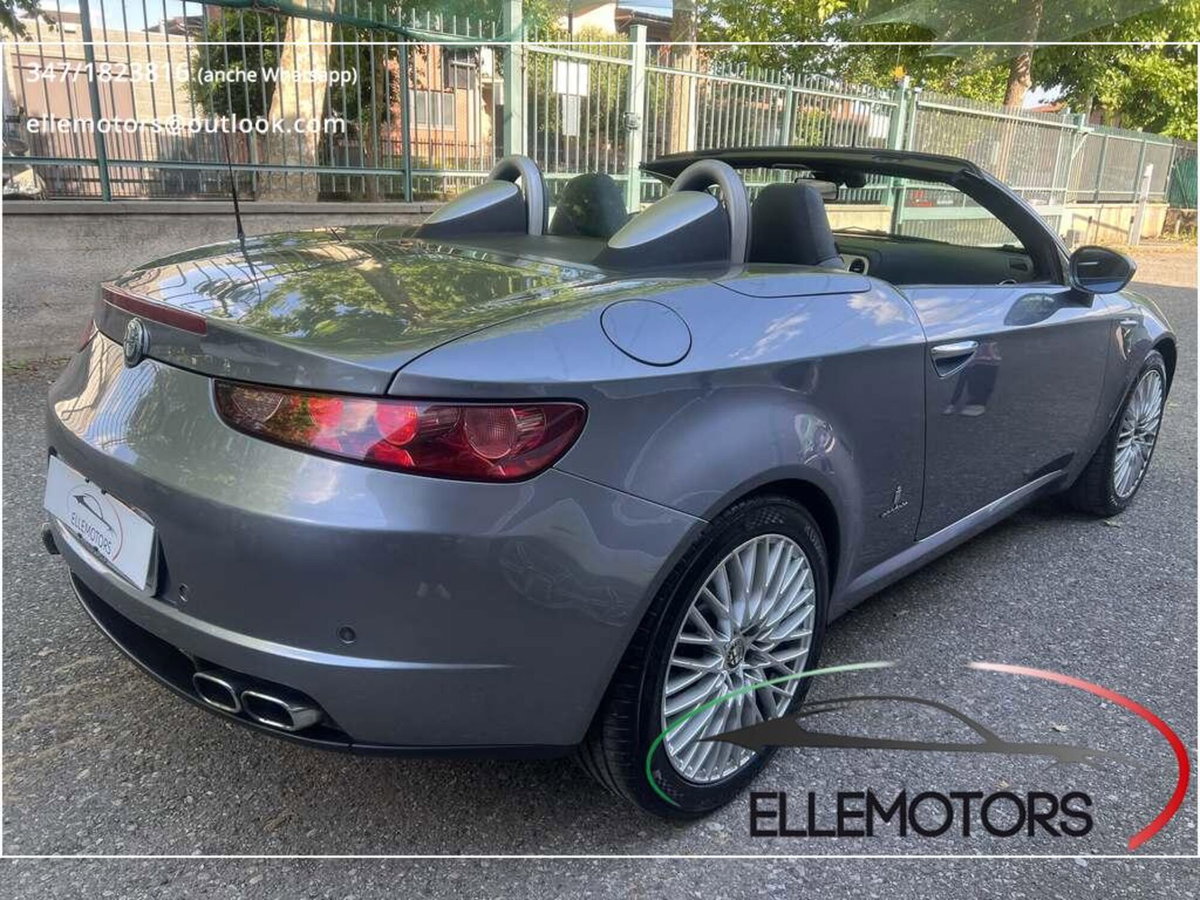 Alfa Romeo Spider 3.2 JTS V6 Q4 Exclusive (4)