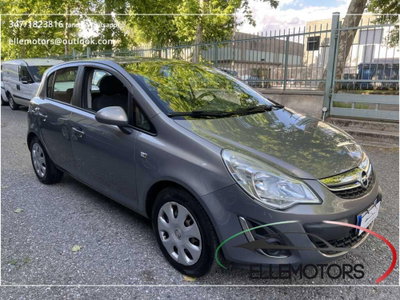 Opel Corsa 1.2 5 porte Cosmo (3)