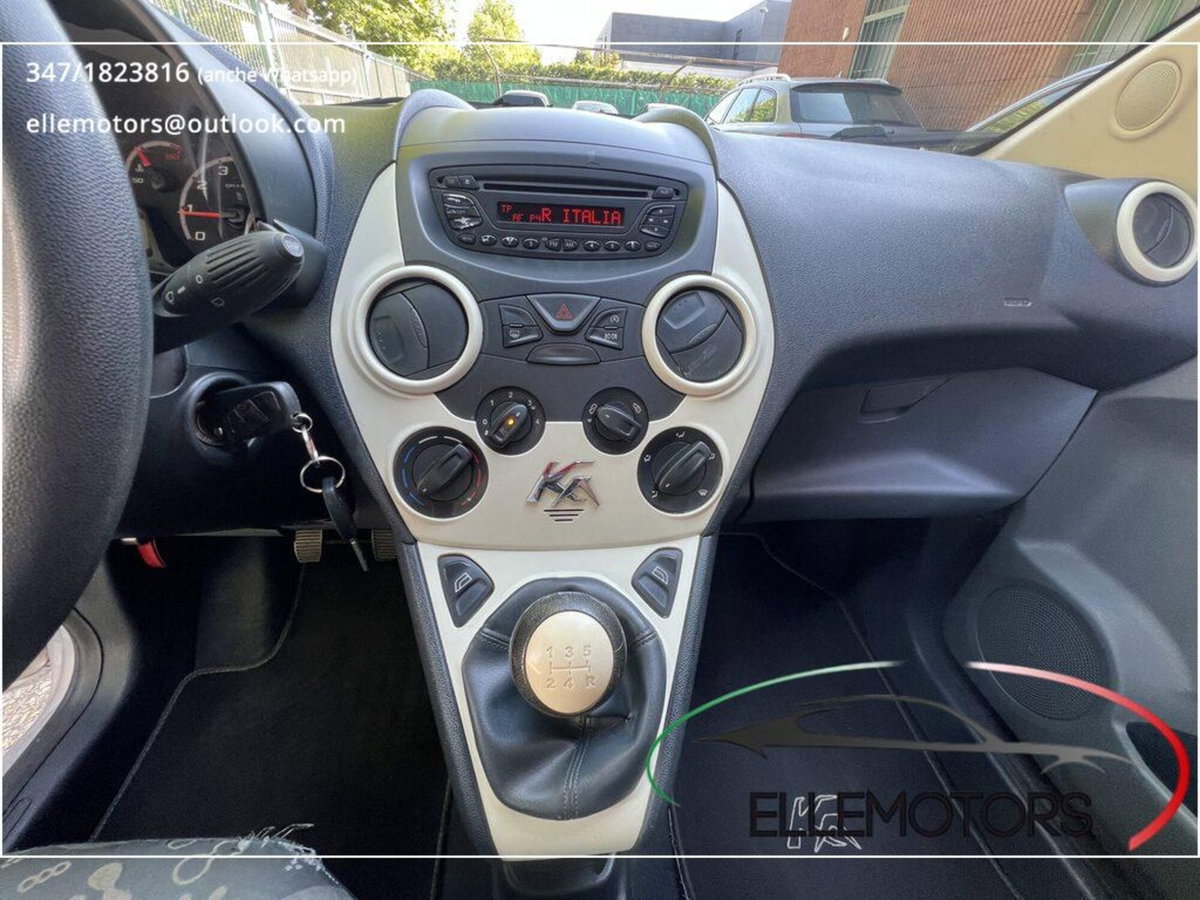 Ford Ka 1.2 8V 69CV Titanium (12)