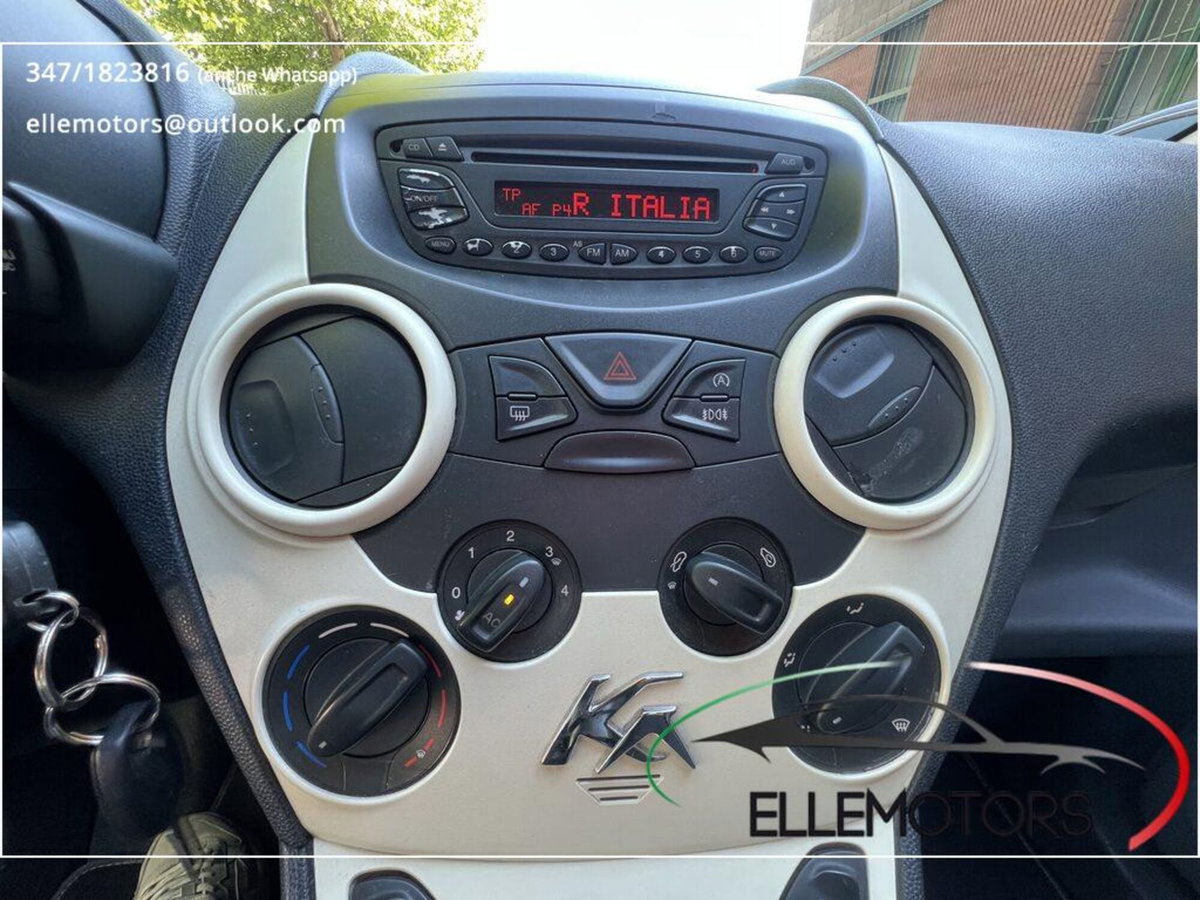 Ford Ka 1.2 8V 69CV Titanium (13)