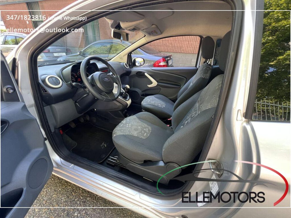 Ford Ka 1.2 8V 69CV Titanium (14)