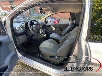 Ford Ka 1.2 8V 69CV Titanium (14)