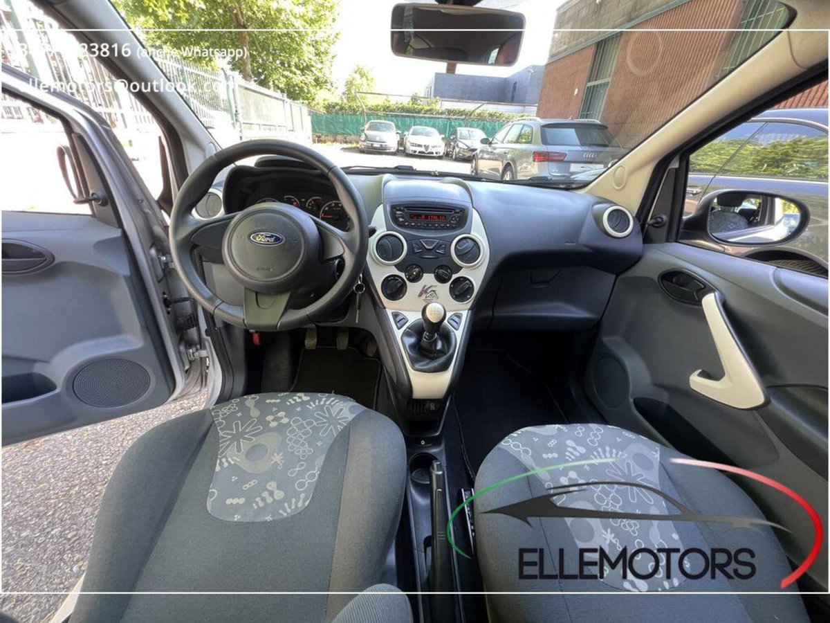 Ford Ka 1.2 8V 69CV Titanium (9)