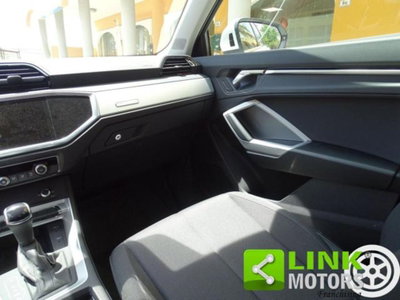 Audi Q3 2.0 TDI 150 CV (11)