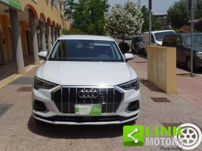 Audi Q3 2.0 TDI 150 CV (2)