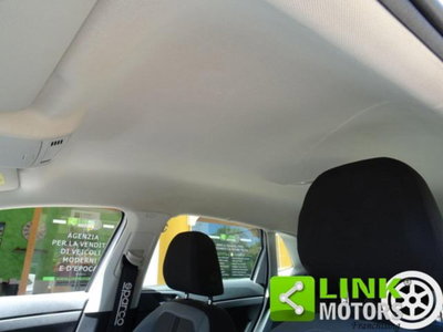Volkswagen Polo 1.0 tsi R-Line 95cv (12)
