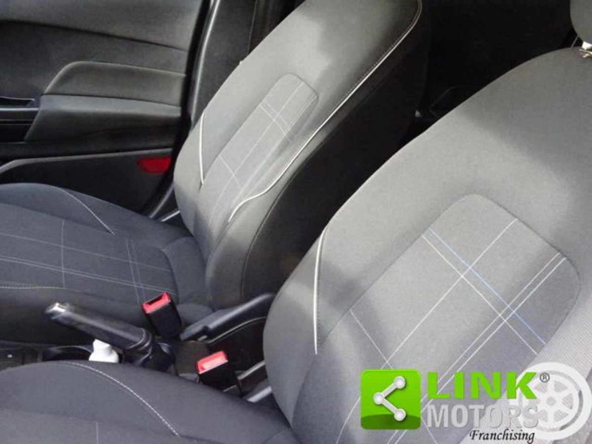 Ford Fiesta 1.5 TDCi 5 porte Plus (8)