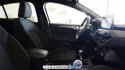 Ford Focus 1.0 EcoBoost Hybrid 125 CV Power. 5p. ST-Line Style (20)