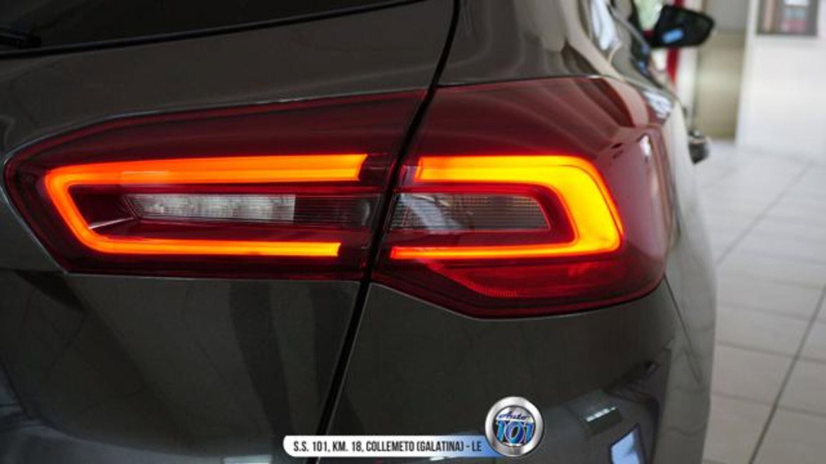 Ford Focus 1.0 EcoBoost Hybrid 125 CV Power. 5p. ST-Line Style (7)