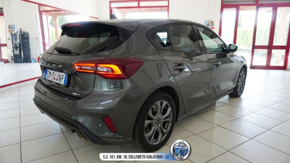 Ford Focus 1.0 EcoBoost Hybrid 125 CV Power. 5p. ST-Line Style (8)