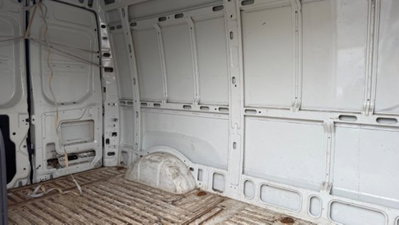 Iveco Daily Telaio 35S12 2.3 HPT PL Cabinato (6)