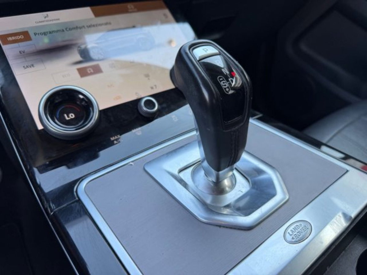 Land Rover Range Rover Evoque 1.5 I3 PHEV 300 CV AWD Auto (11)