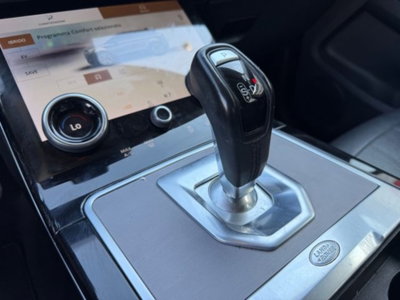 Land Rover Range Rover Evoque 1.5 I3 PHEV 300 CV AWD Auto (11)