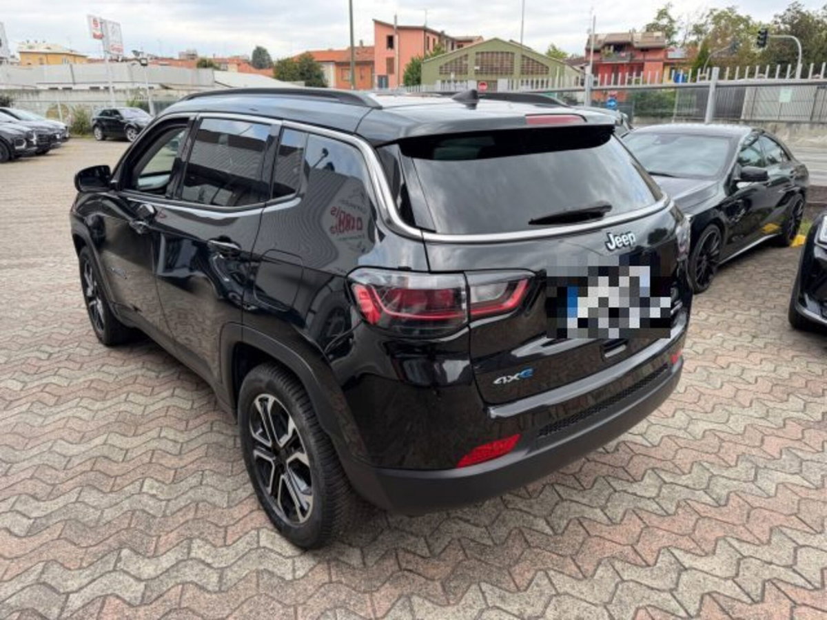 Jeep Compass 1.3 T4 190CV PHEV AT6 4xe Limited (6)