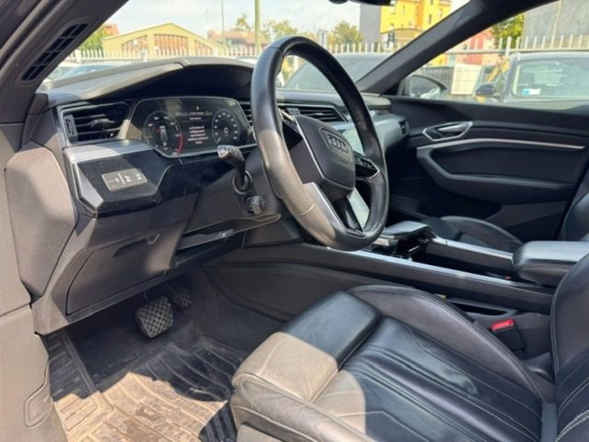 Audi e-tron Sportback 55 quattro S line Fast edition (10)