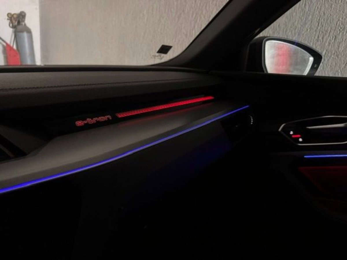 Audi e-tron Sportback 55 quattro S line Fast edition (4)
