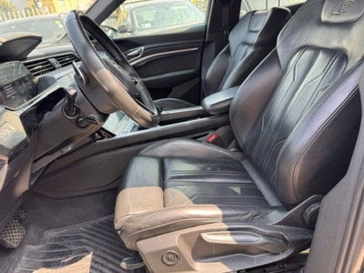 Audi e-tron Sportback 55 quattro S line Fast edition (9)