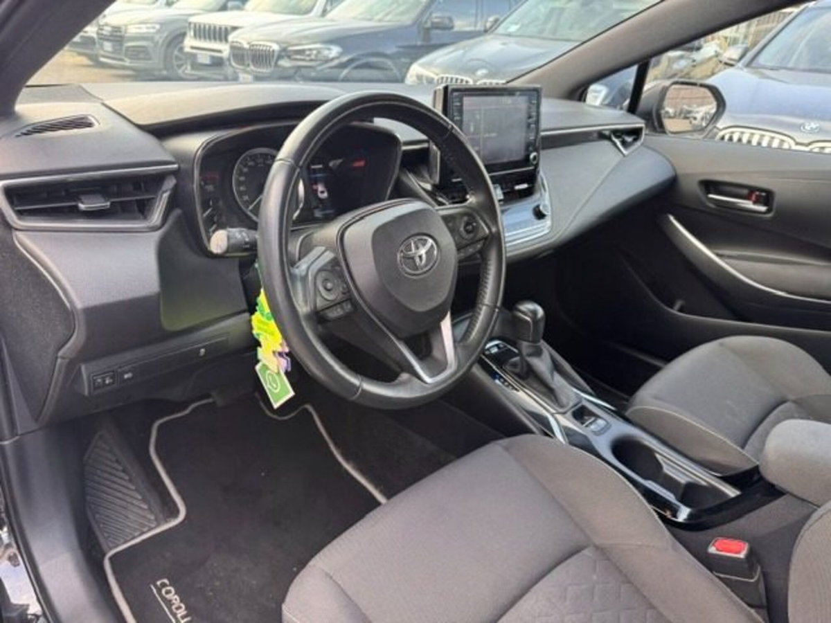Toyota Corolla 1.8 Hybrid Active (11)