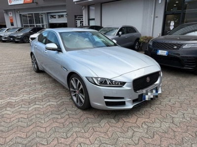 Jaguar XF 2.0 D 180 CV aut. Portfolio (3)